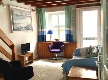 2 Bed Terraced House, Queen Street, TR18