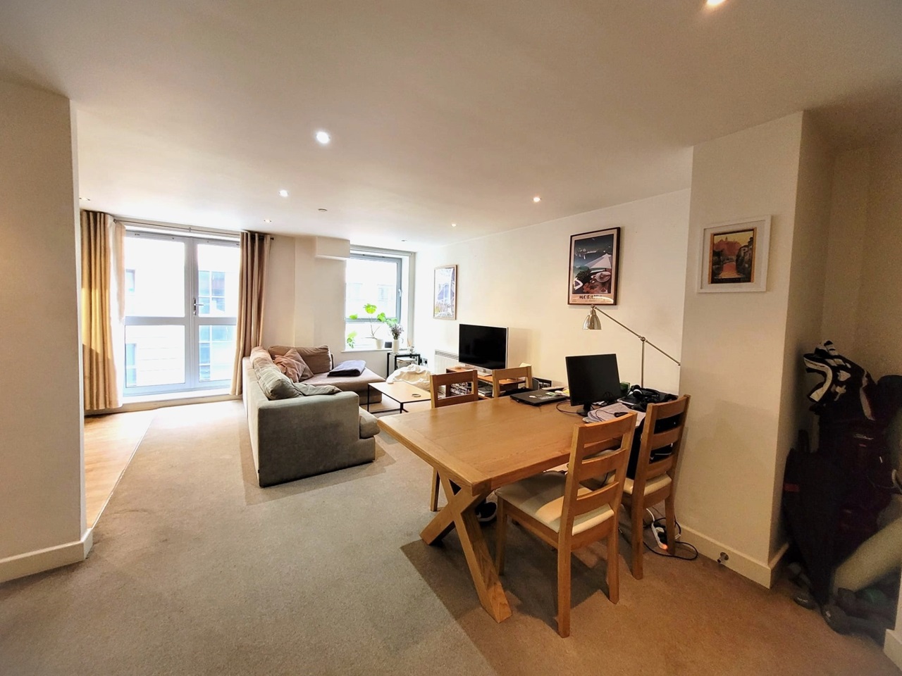 2 Bed Flat, Marsh Street, BS1 photo 2