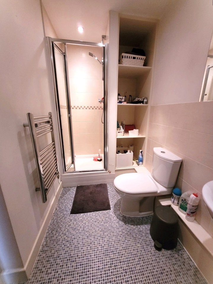 2 Bed Flat, Marsh Street, BS1 photo 4