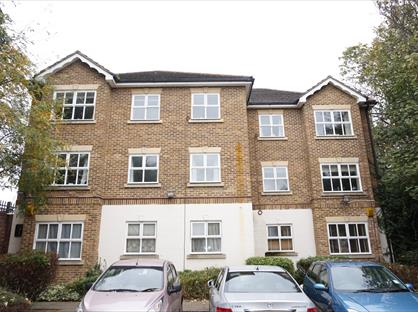 2 Bed Flat, Flodden Road, SE5