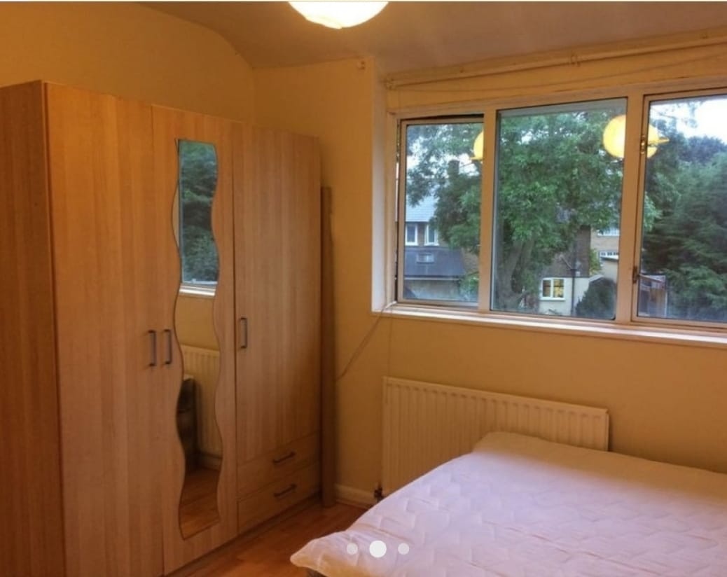 London Room in a Shared House, St Norbert Road, SE4 To Rent Now for