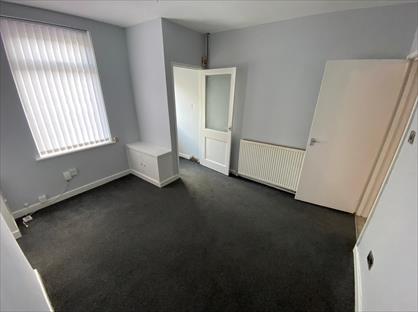 2 Bed Terraced House, Stonehill Street, L4