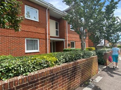 1 Bed Flat, Firgrove Road, SO15