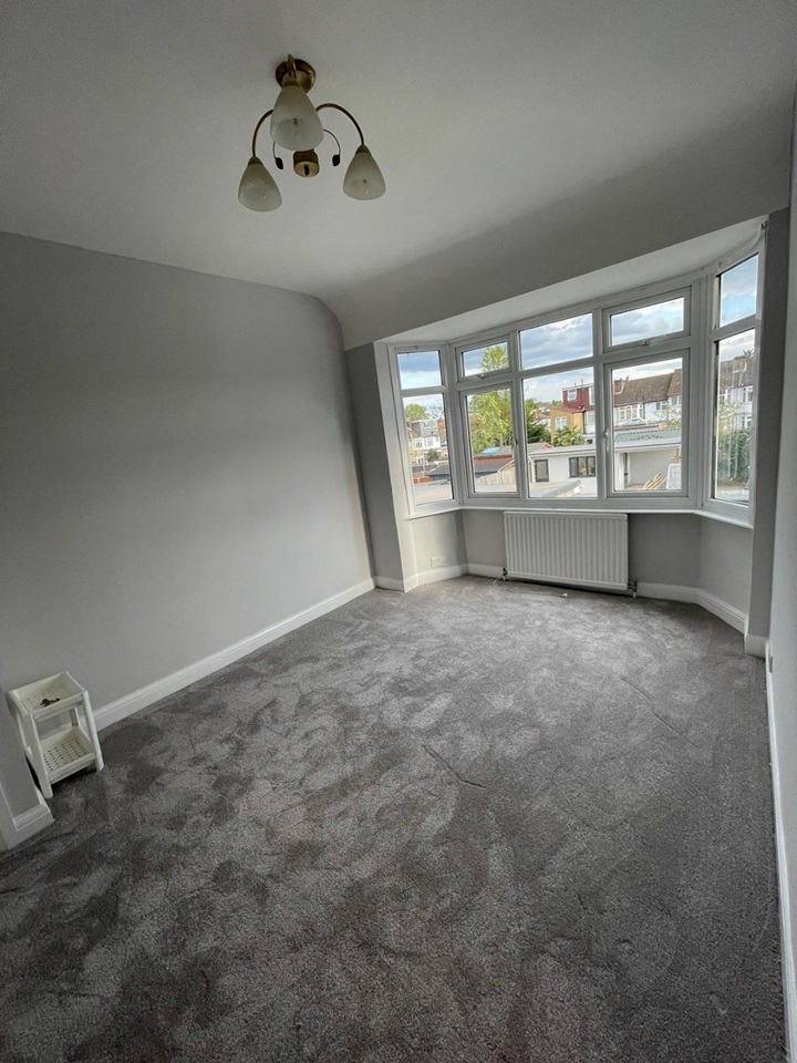 Cheam, Sutton 3 Bed Terraced House, Esher Avenue, SM3 To Rent Now