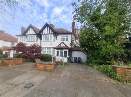 4 Bed Semi-Detached House, Alberon Gardens, NW11