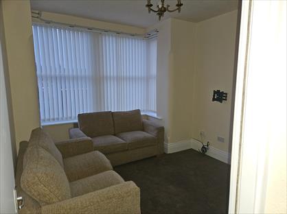 2 Bed Flat, St. Albans Road, FY8