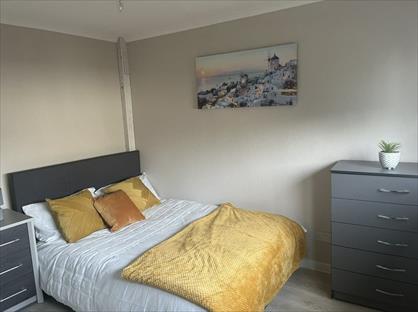 Room in a Shared House, Lincoln Road, SS14