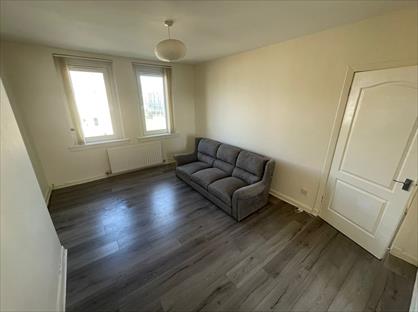 2 Bed Flat, Belmont Drive, ML7