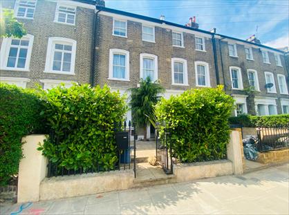 4 Bed Terraced House, Horton Road, E8