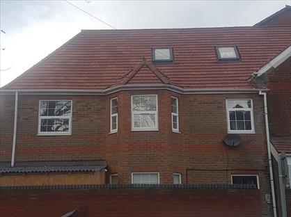 1 Bed Flat, High Street North, LU6