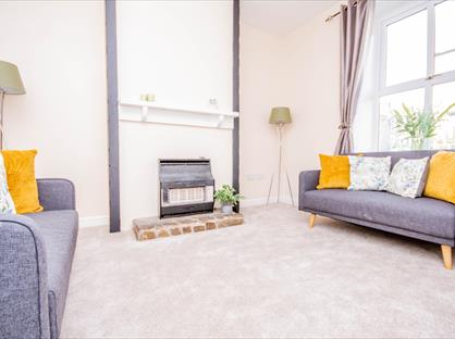 3 Bed Terraced House, Norfolk Street, BB5