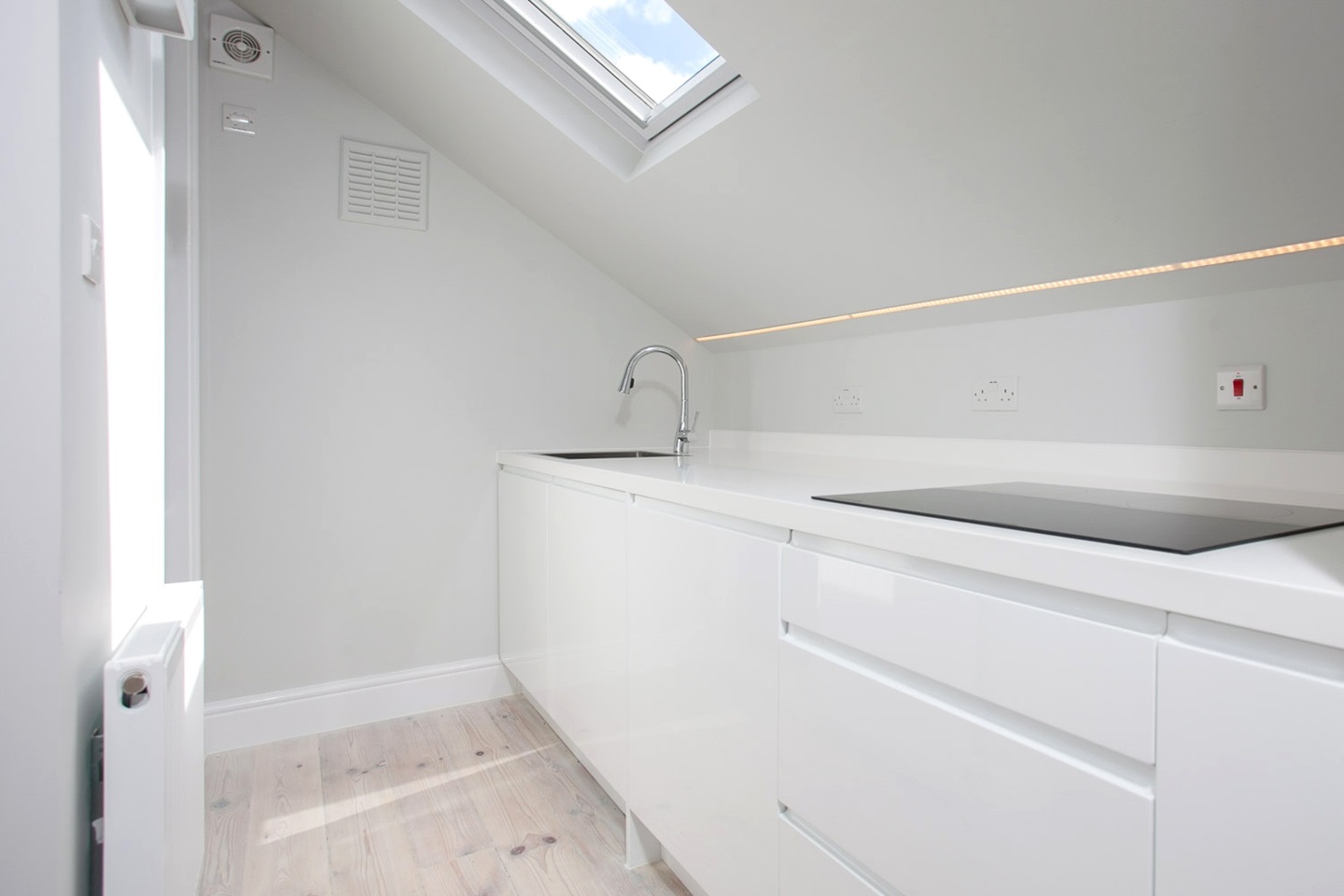 2 Bed Flat, Knatchbull Road, SE5 photo 3