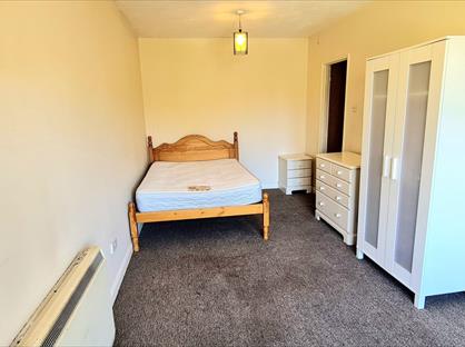 Studio Flat, Brendon Close, UB3