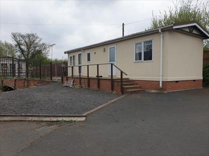 2 Bed Mobile Home, Old Stafford Road, WV10