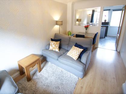 2 Bed Terraced House, St Albans Close, EX4