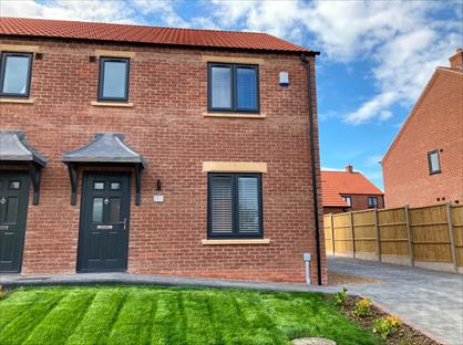 3 Bed Semi-Detached House, Buttercup Lane, LN11