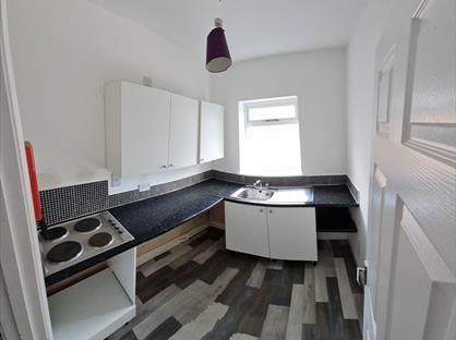 1 Bed Flat, The Royalty, SR2