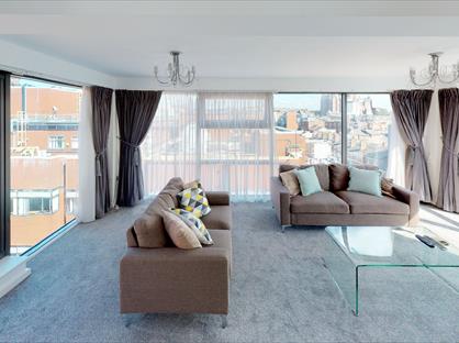 3 Bed Detached House, Manolis Yard, L1