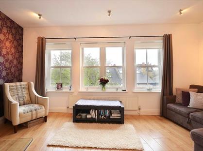 2 Bed Flat, Melbourne Grove, SE22