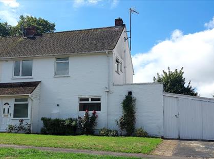 3 Bed Semi-Detached House, Maple Crescent, RG21