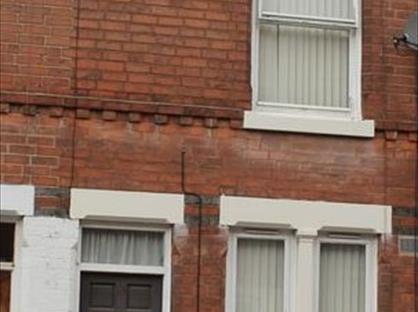 2 Bed Terraced House, Windermere Road, NG7