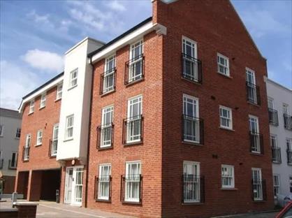 2 Bed Flat, Gainsborough Court, CO10