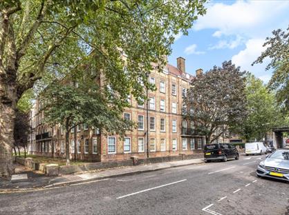 2 Bed Flat, Comber House, SE5