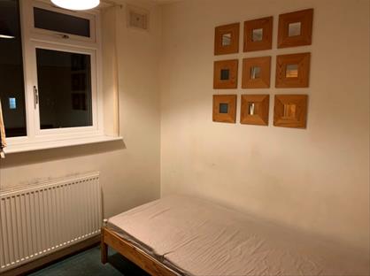 Room in a Shared House, St Helier, SM4