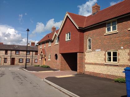 1 Bed Flat, Bell Street, RG28