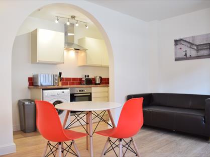 1 Bed Flat, West Street, CW1