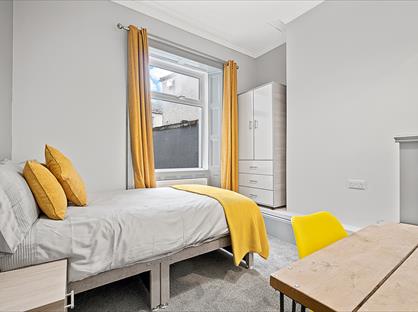 Room in a Shared House, North Road West, PL1