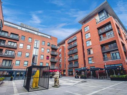 2 Bed Flat, Madison Square, L1