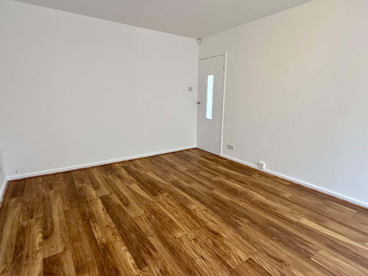 Additional image 6 of 2 Bed Flat, High Moor Court, LS17, N1 7GU