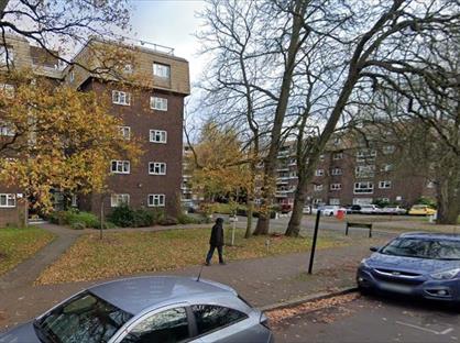 1 Bed Flat, Canons Drive, HA8