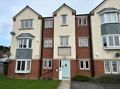 2 Bed Flat, Fielding Court, LS27