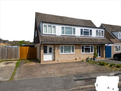 3 Bed Semi-Detached House, Springdale, RG6