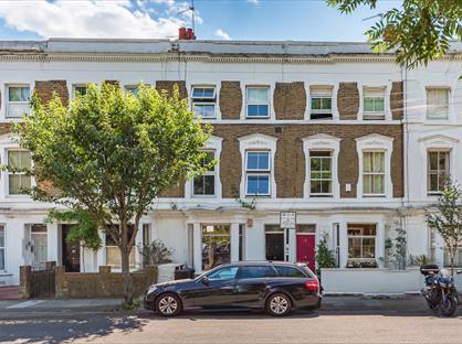 1 Bed Flat, Home Road, SW11