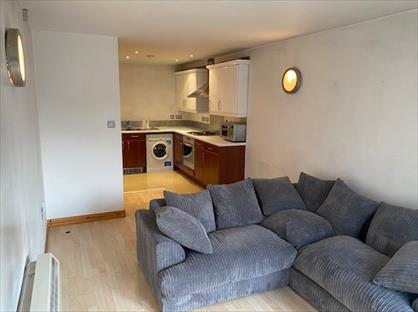 2 Bed Flat, Raquel Court, SE1