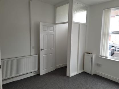 2 Bed Terraced House, Chirkdale Street, L4