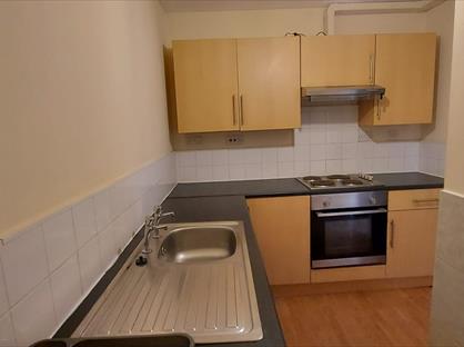 2 Bed Flat, Blackburn Road, BB5