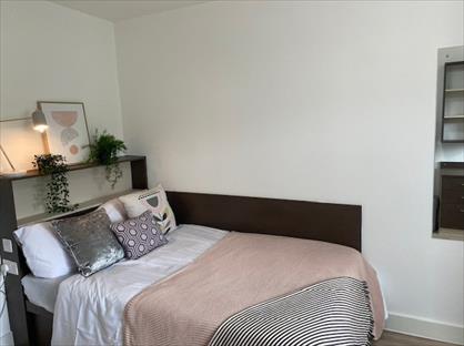 2 Bed Flat, Neuadd Y Castell, LL57