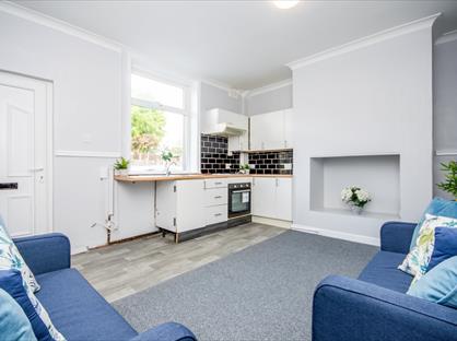 1 Bed Terraced House, Halifax Road, OL16