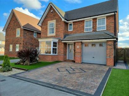 4 Bed Detached House, Rovers Way, DN4