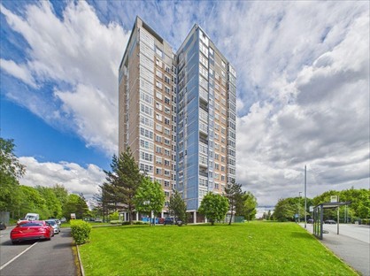 2 Bed Flat, Freshfield, M9