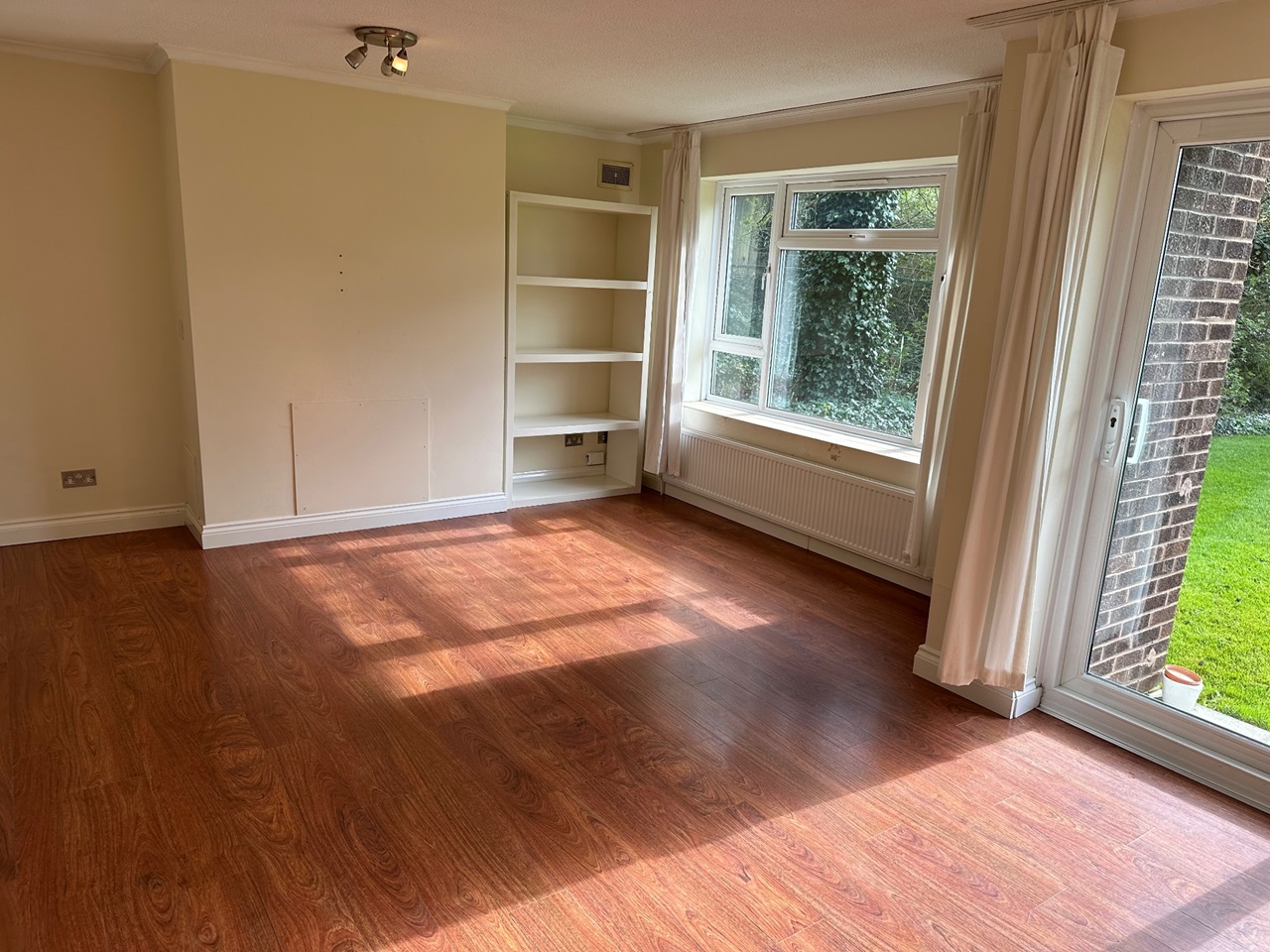 London 2 Bed Flat, Snaresbrook, E11 To Rent Now for £1,850.00 p/m