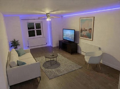 2 Bed Flat, Scholars Way, BL9