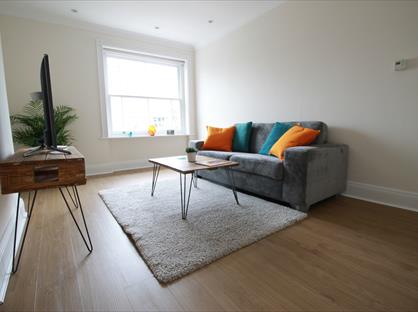 2 Bed Flat, Regents Park Road, NW1