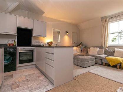 2 Bed Flat, Victoria Road, CO3