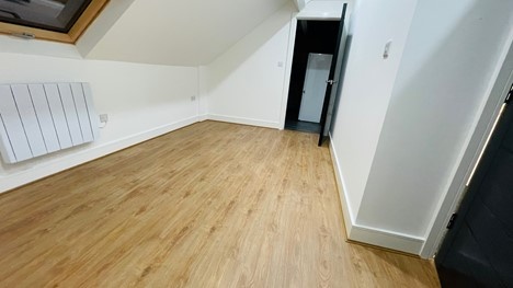 2 Bed Flat, Regent Street, B66 photo 4