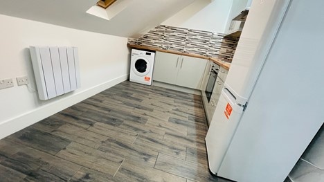 2 Bed Flat, Regent Street, B66 photo 2